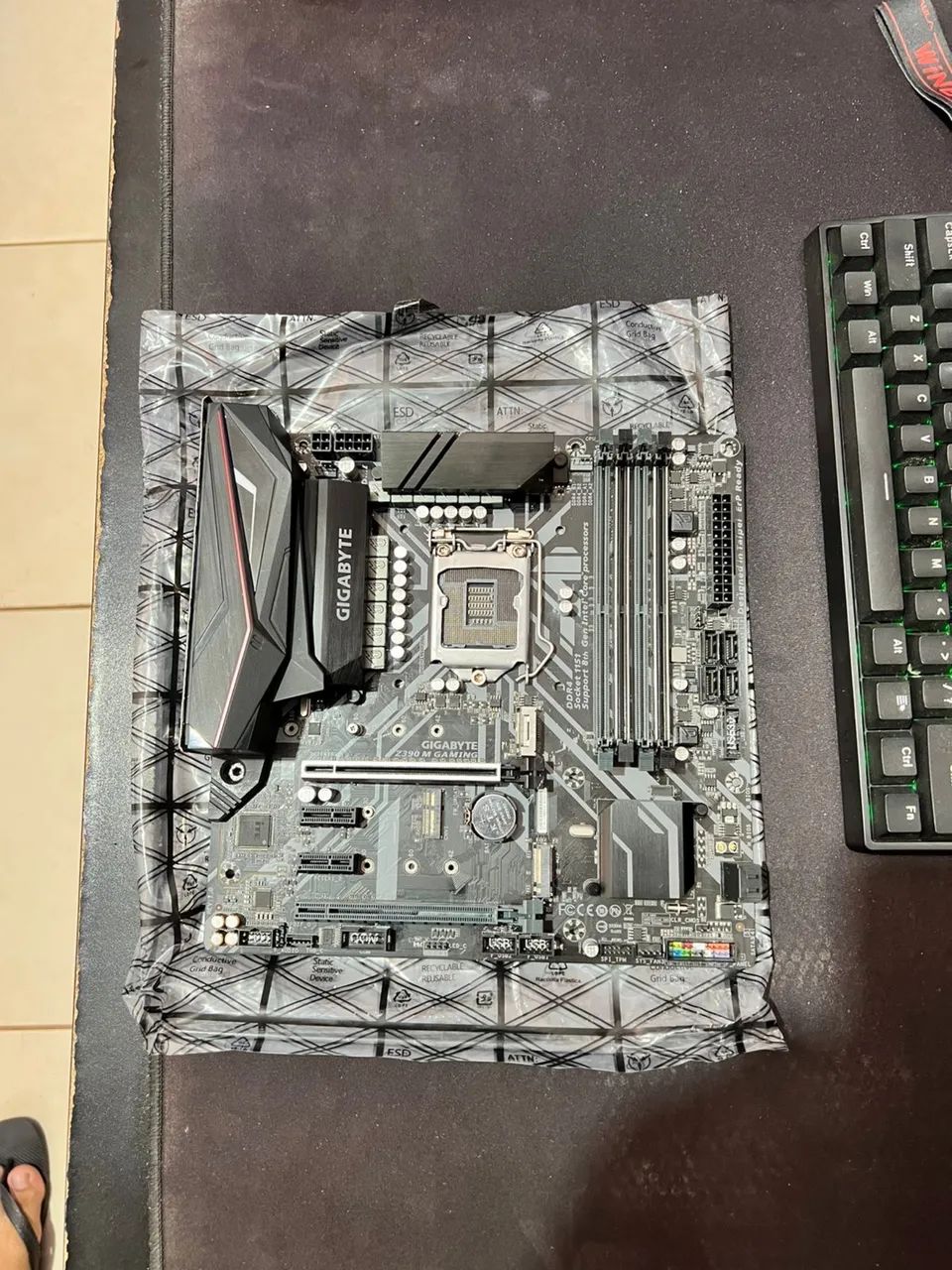 Placa mãe Z390 Com defeito - Foto 3