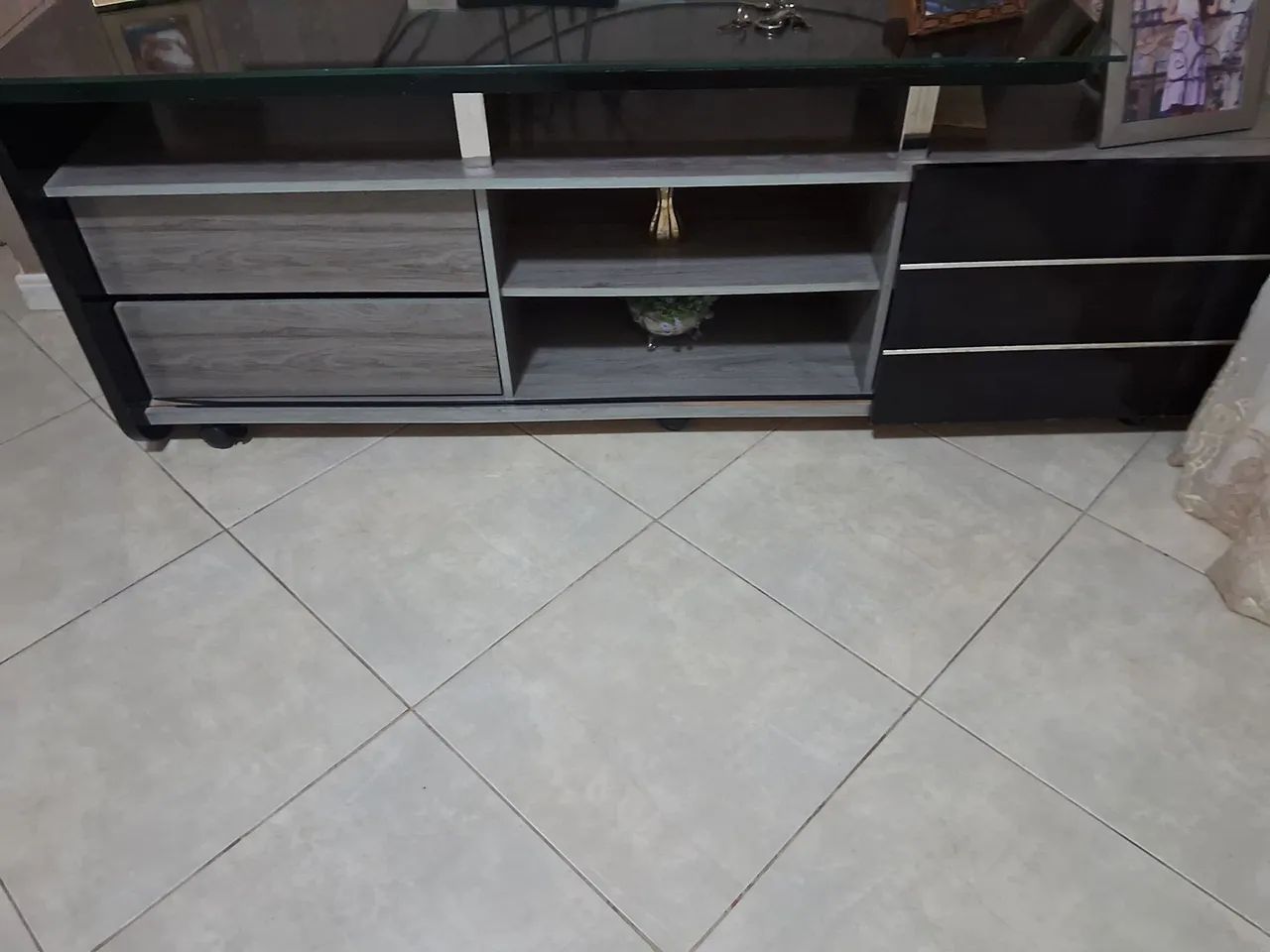 Rack preto com cinza 