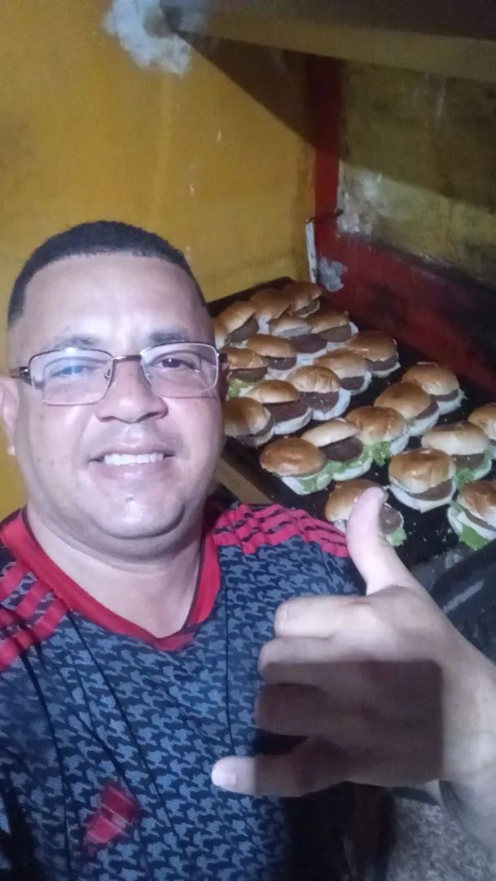Thiago Chapeiro lanche  - Foto 2