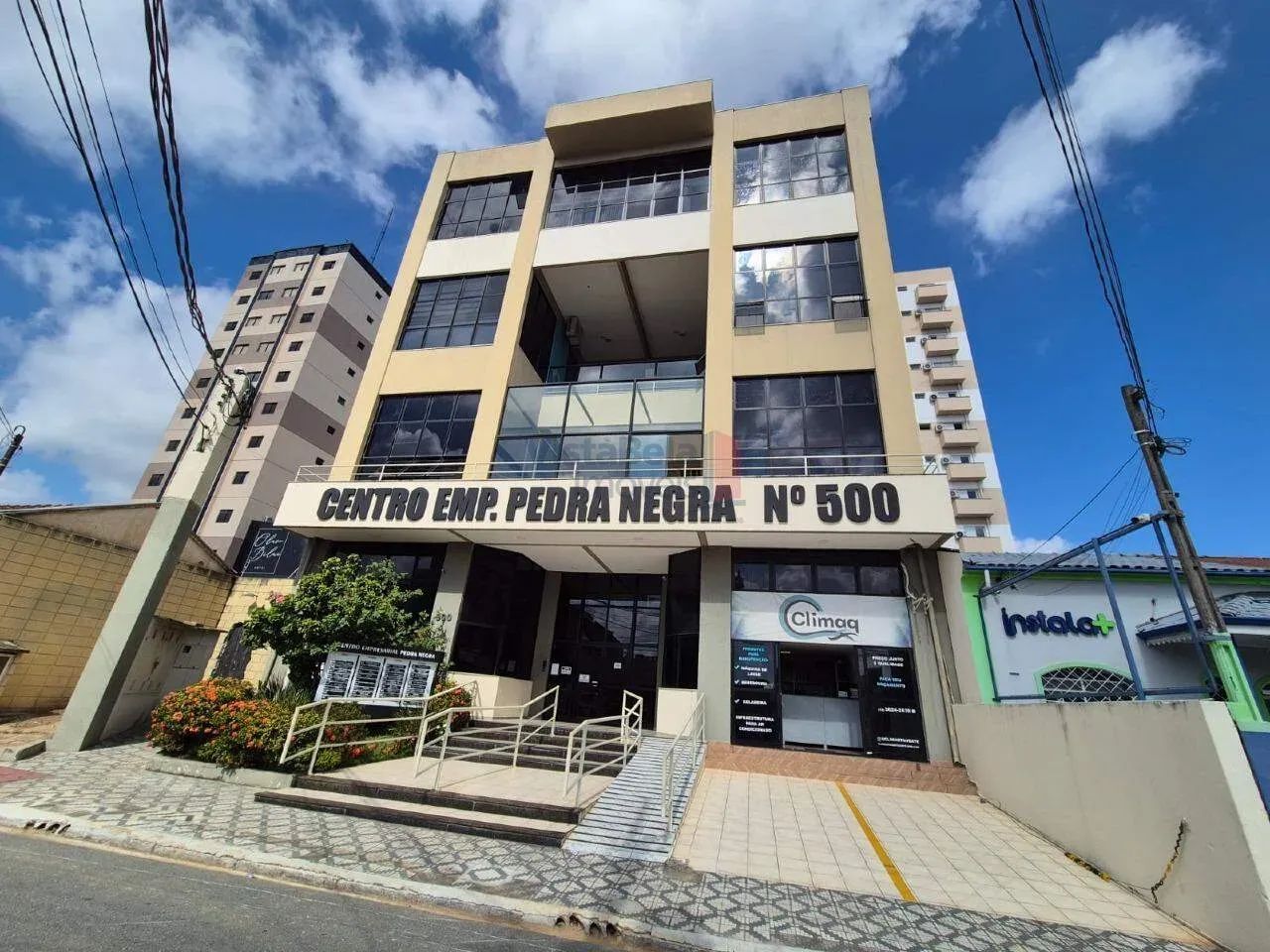 Espaço para LOCAÇÃO com 2 salas, recepção, ar condicionado, no centro de Taubaté - SP