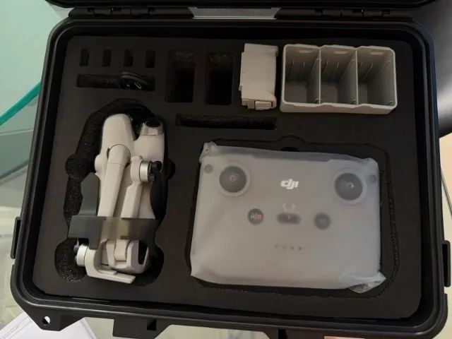 DJI Mini 4 Pro Fly More Combo Plus (revisado pela DJI, com nota fiscal e garantia) - Foto 3