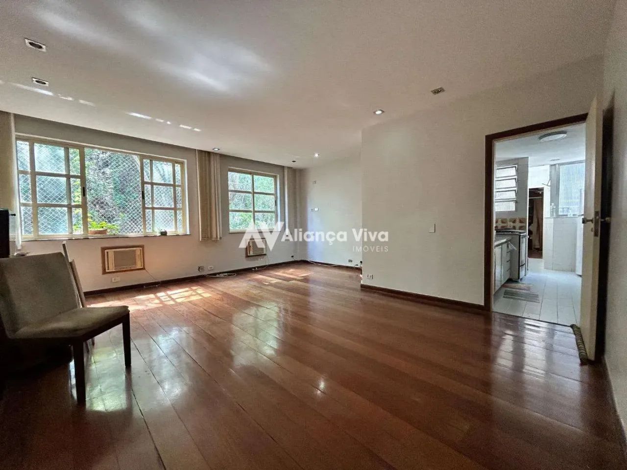Laranjeiras | Apartamento 3 quartos, sendo 1 suite - Foto 3