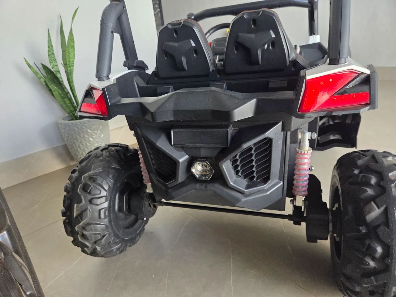 Carrinho elétrico infantil buggt 4x4 UTV 12v - Foto 5
