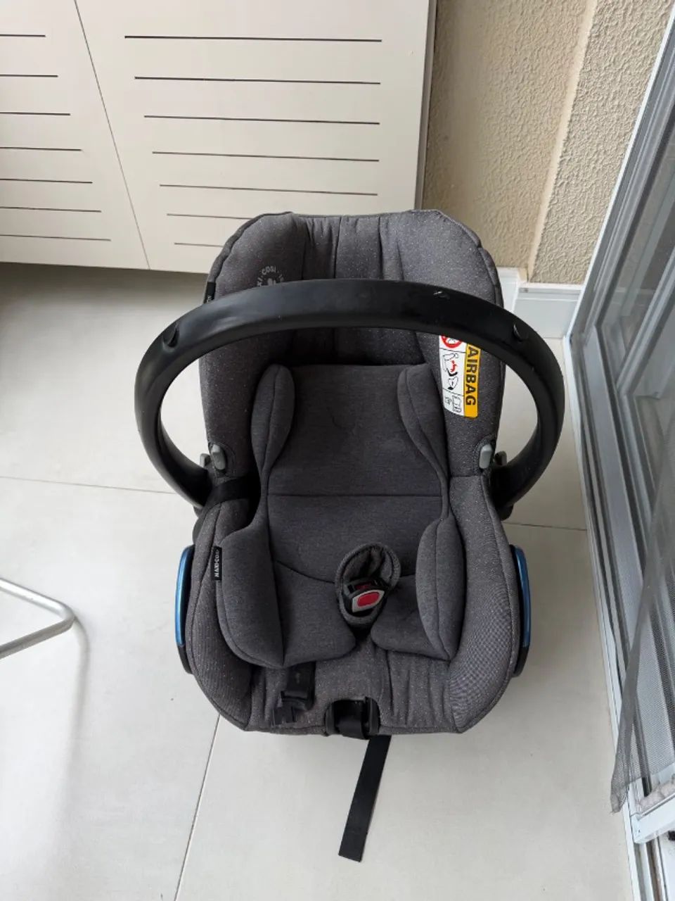 Carrinho de Bebê com Bebê Conforto Reversível Maxi-Cosi 
