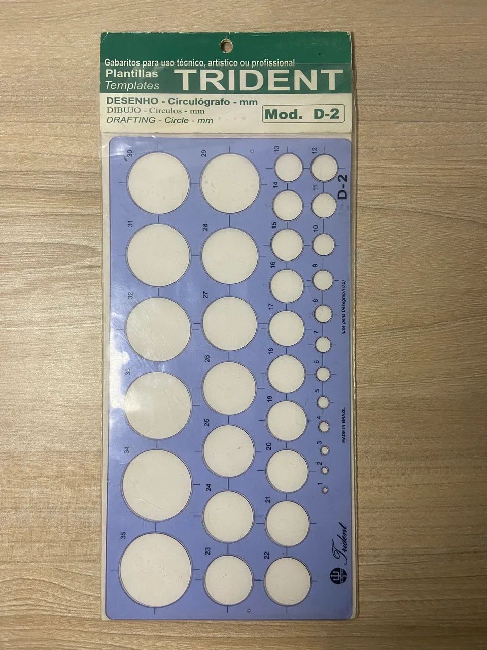 Gabarito para desenho trident 