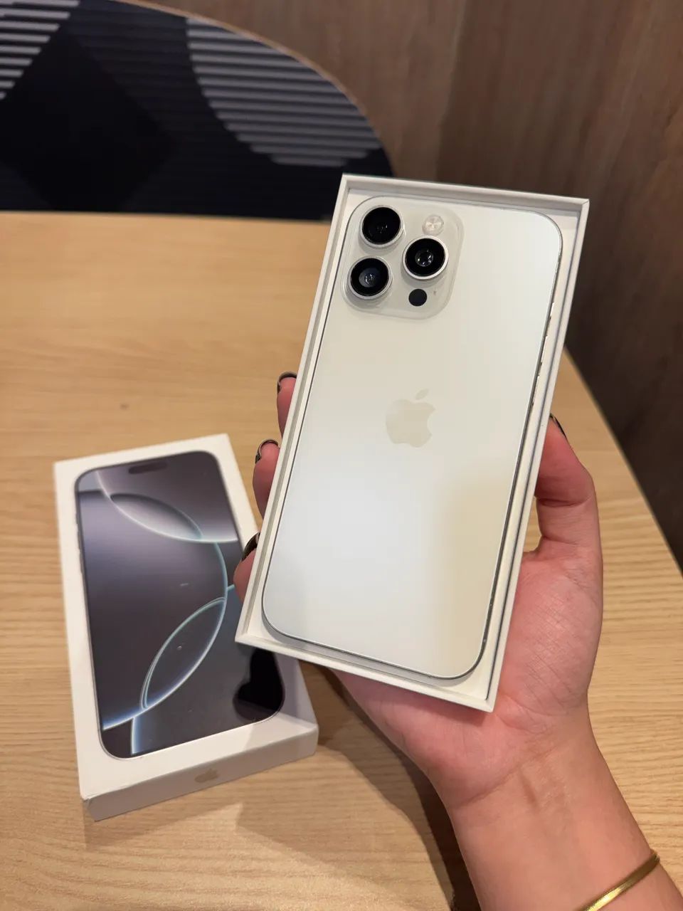 iPhone 16 pro Max 256 gigas 