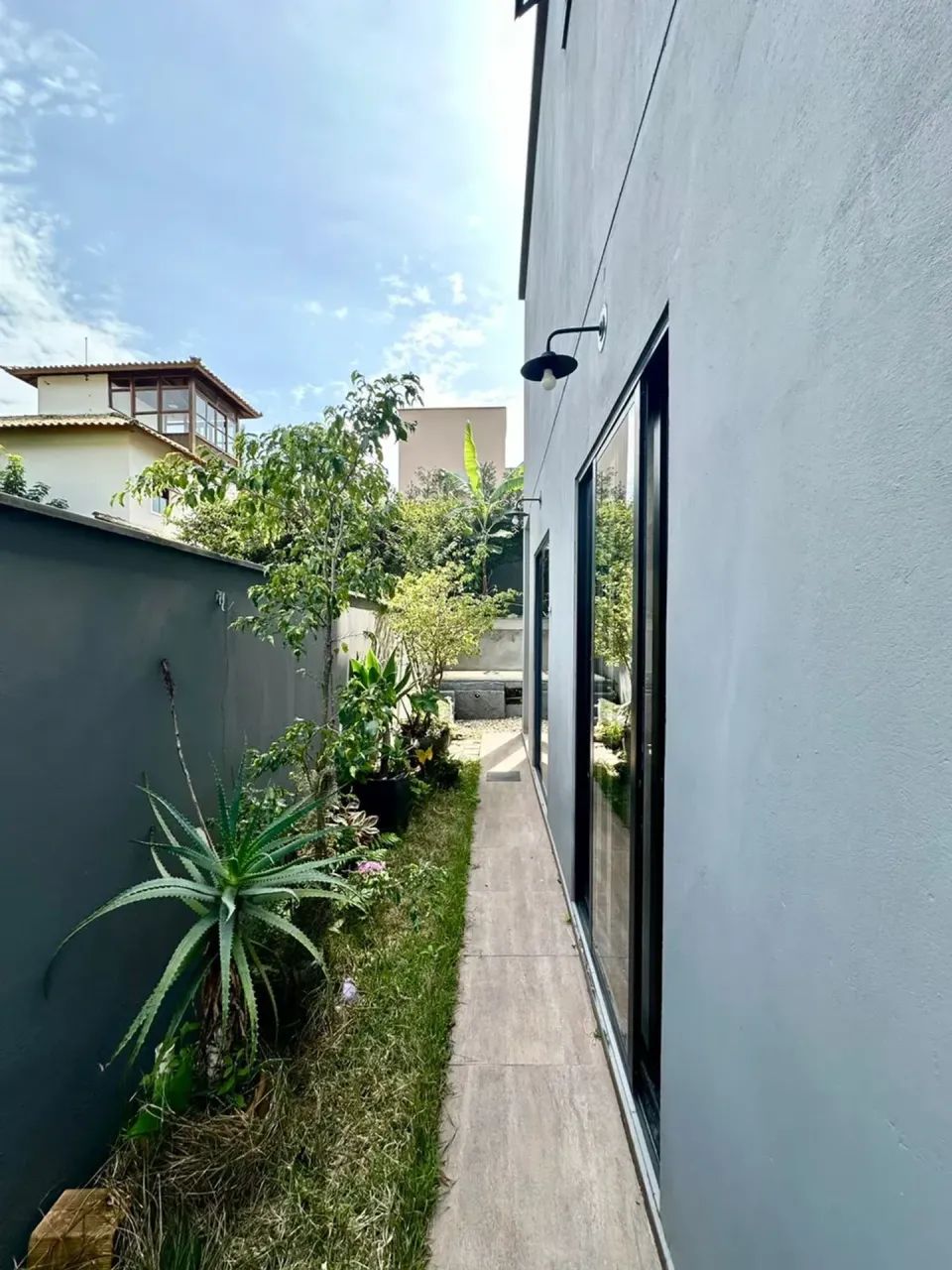Sobrado com 3 dormitórios e terraço à venda no Campeche  Florianópolis - Foto 2