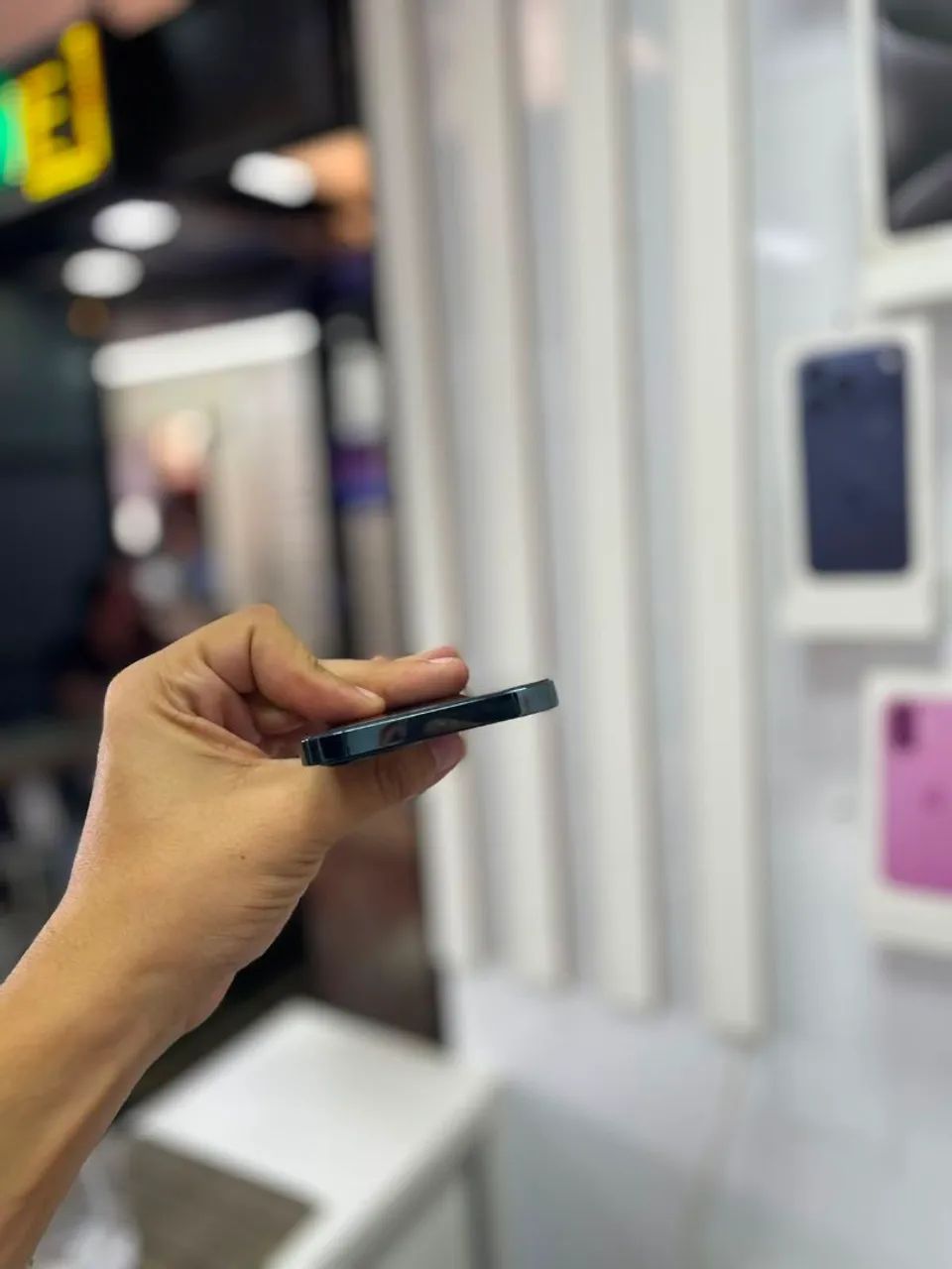iPhone 12 Pro Max - 128GB <br>?2.299,00 - Foto 2