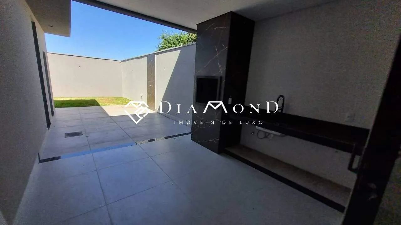 Casa 3 Suítes com Pé Direito Duplo e Varanda Gourmet  Espaço e Conforto! - Foto 5