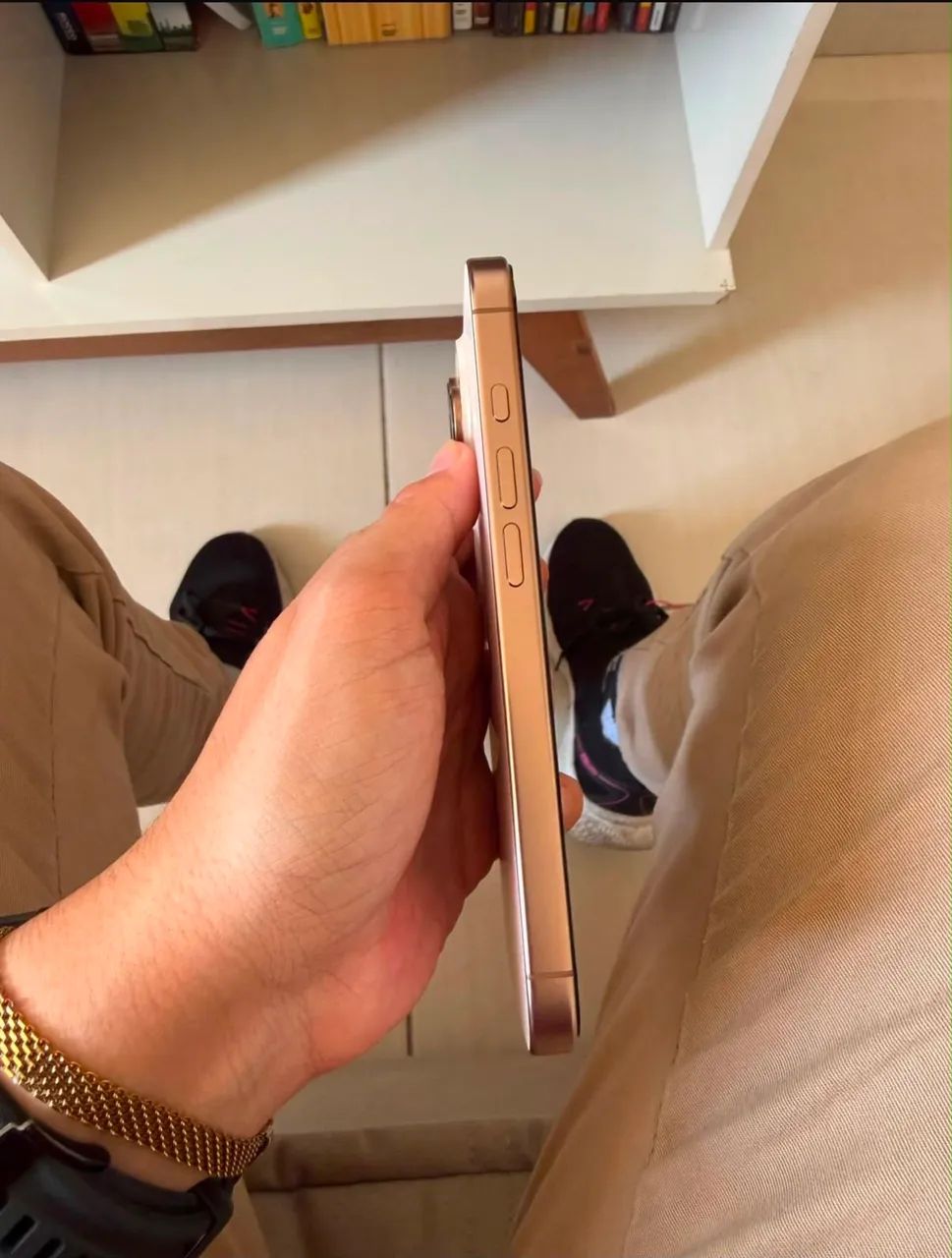iPhone 16 pro 