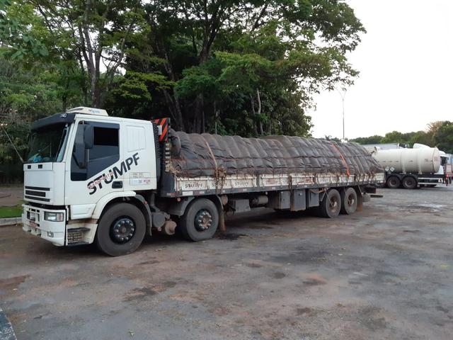 Caminhão iveco Bitruk 8X2 - Foto 5