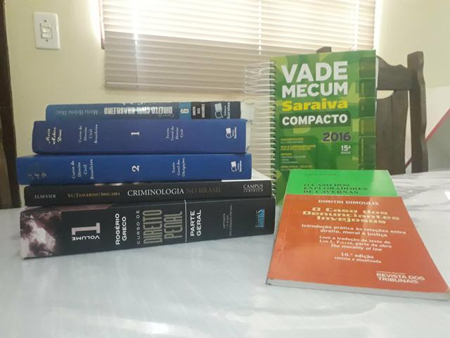 Livros de Direito - Foto 2