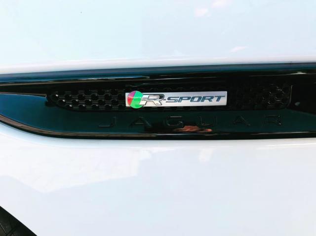 JAGUAR XE 2.0 Turbocharged R-Sport 240cv 2016 - Foto 6