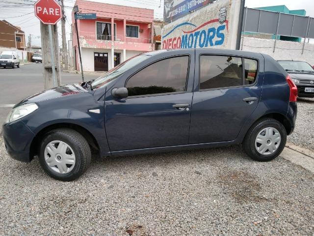 Renault sandero 2009 com parcelas de 599 mensais financio e aceito trocas - Foto 6