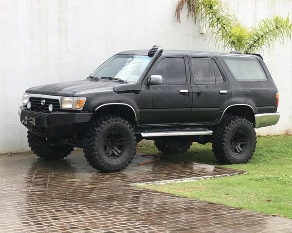 Toyota HILUX SW4