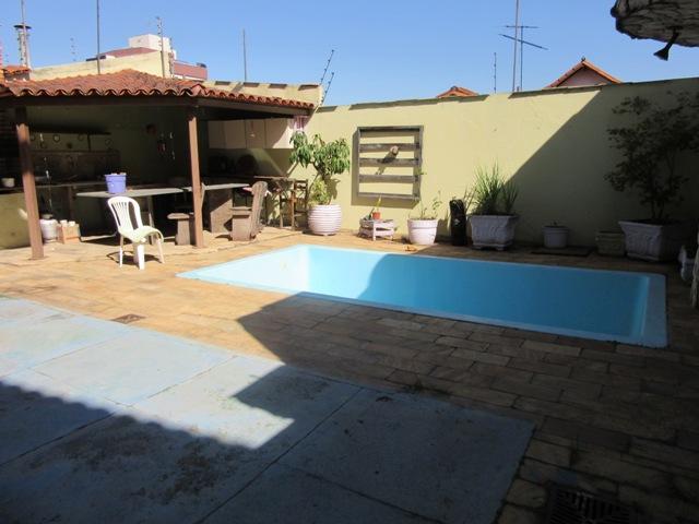 Excelente casa com 03 pavimentos! - Foto 16