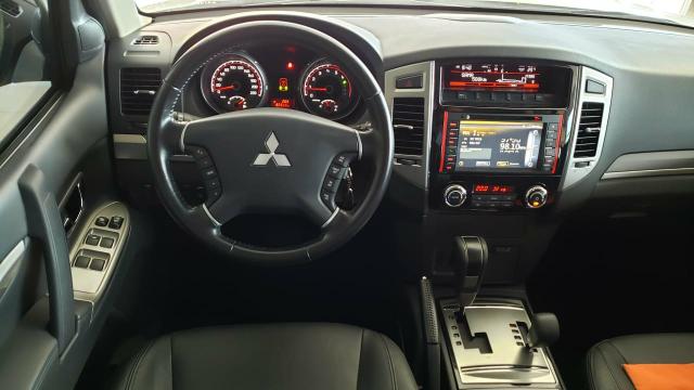Pajero full hpe 3.2 4x4 diesel 5p aut - Foto 6
