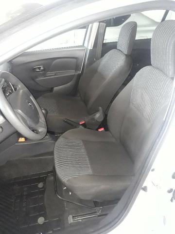 Sandero Authentique 1.0 2019 Completo - Foto 4