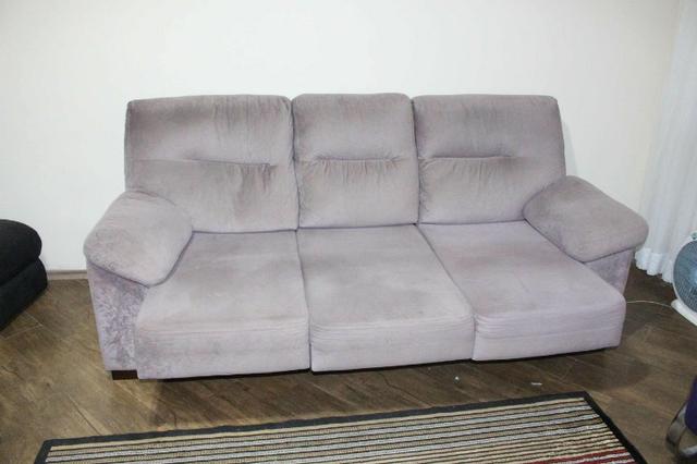 Sofá Cinza c/ Chaise Reclinável 2,17m - Foto 4