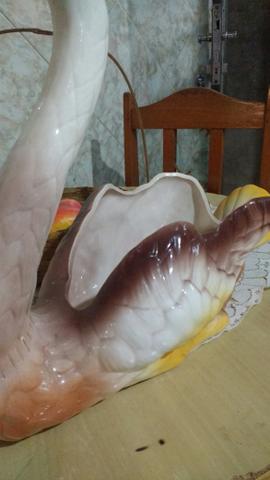 Vendo este lindo pato de louça