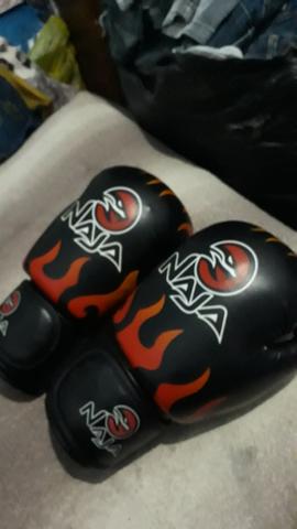 Vendo luva boxe