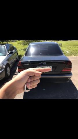 Mercedes C200 - Foto 3