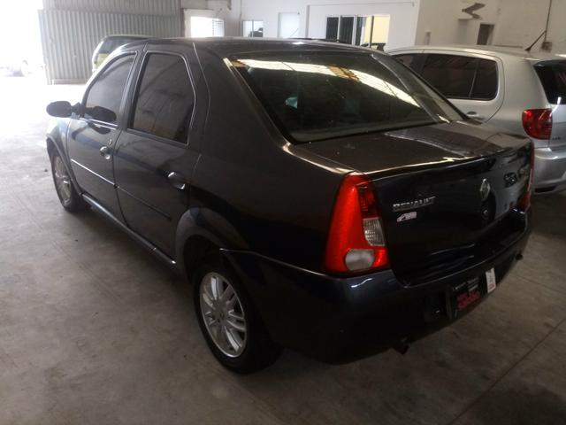 Renault Logan Privilege 1.6 - Foto 3