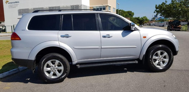 Pajero Dakar 7 Lugares 4x4 Diesel Automática - 2013 - Foto 4