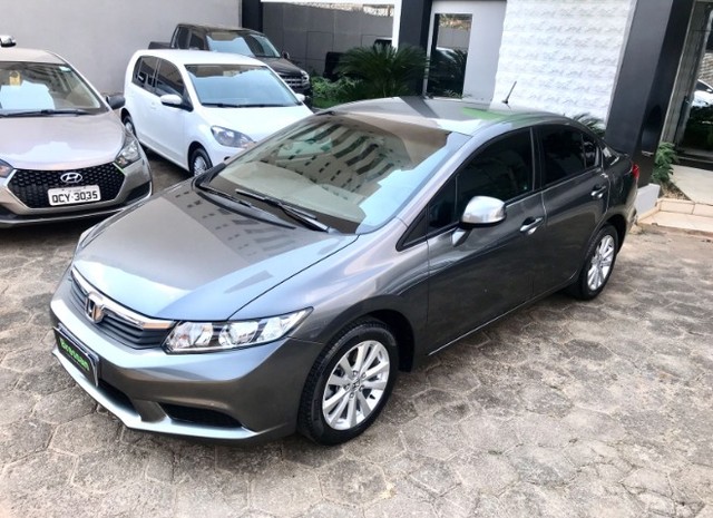 HONDA CIVIC LXS AUTOMÁTICO