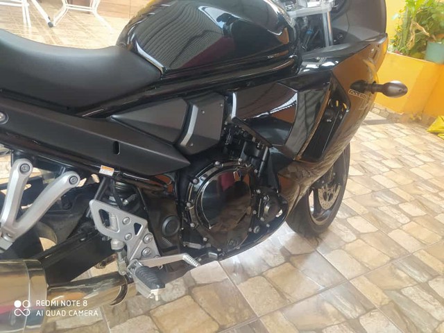 VENDO SUZUKI 650F ANO 2015 22KM