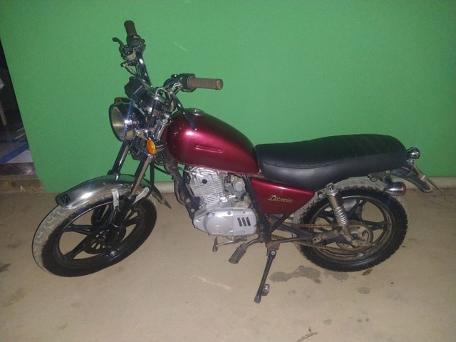 INTRUDER 125 CUSTOMIZADA