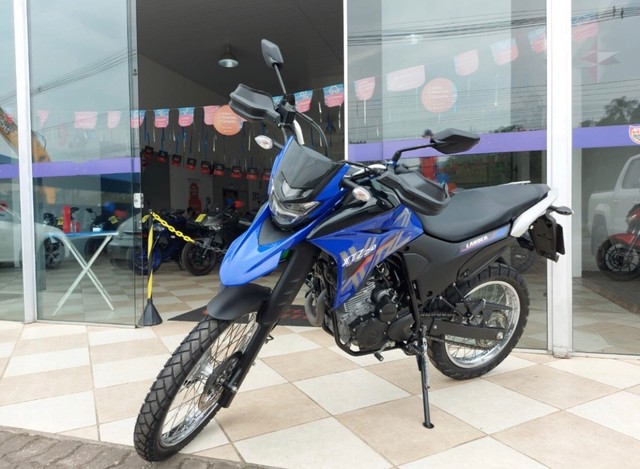 YAMAHA LANDER