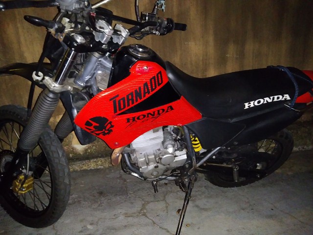 TORNADO XR 250 2004 PRA VENDER RÁPIDO