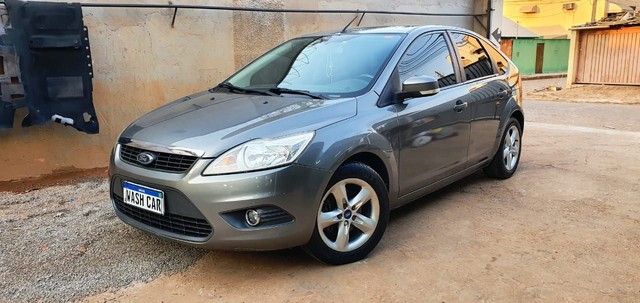 VENDE-SE FORD FOCUS 2013 MANUAL 1.6