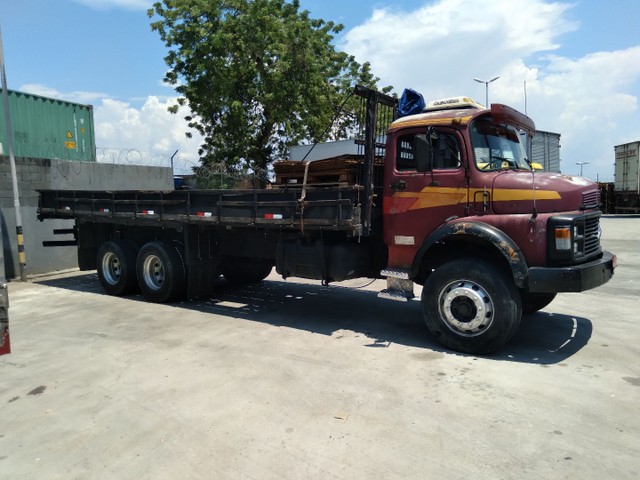 VENDO CAMINHÃO 68.000 MIL