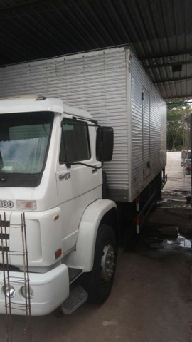 VENDO CAMINHÃO ESTÁ AGREGADO