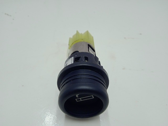 6924 Tomada 12v Volkswagen Gol Voyage Saveiro Fox Rock - Foto 2