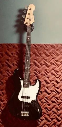 Baixo Fender JazzBass japonês 1997