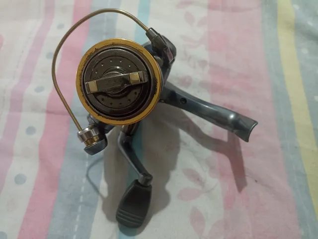 Molinete Daiwa Regal 1500-4i - Foto 2