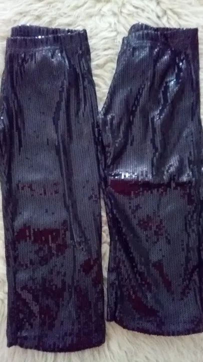 Calça em paetê