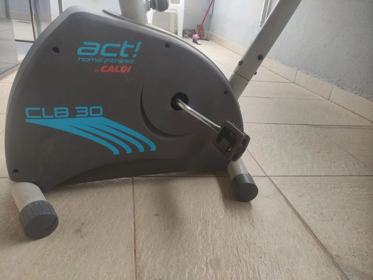 Bicicleta Ergométrica Caloi Act! CLB 30