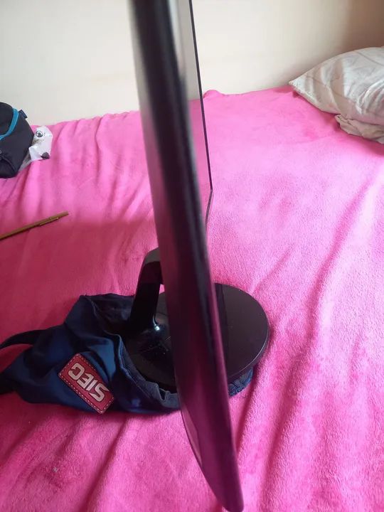 Monitor samsung curvo 24' - Foto 6