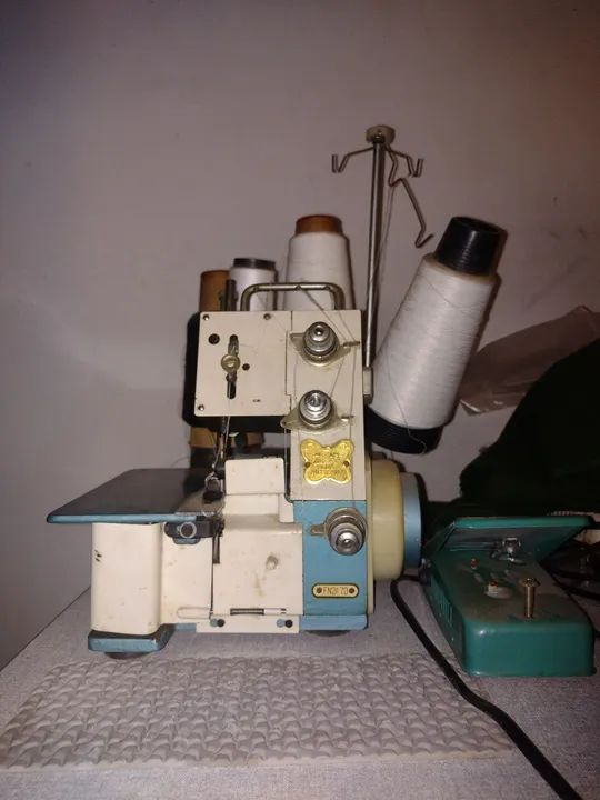 Máquina costura overloque lock 