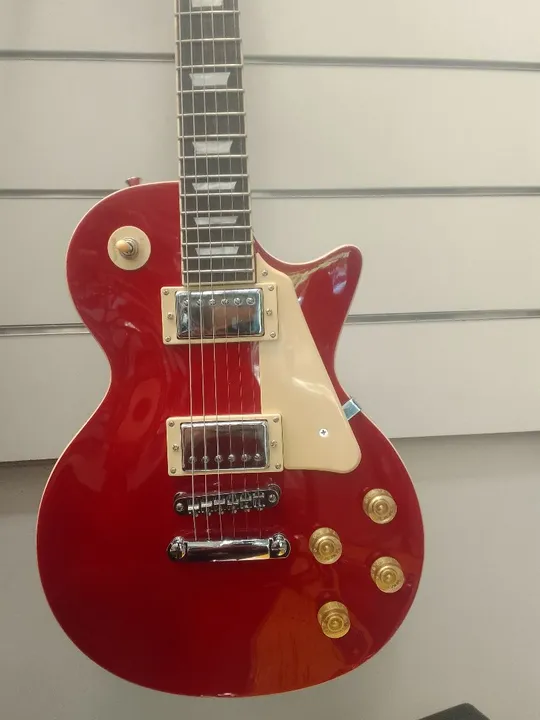 Vendo guitarras boas e baratas (a partir de R$840)