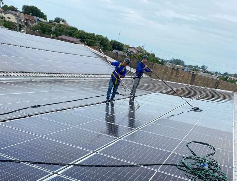 Limpeza de Placas Solar - Fortal Serviços  - Foto 2