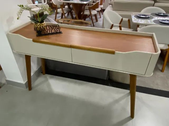 Aparador em Madeira Maciça - Oferta Imperdível de Mostruário!