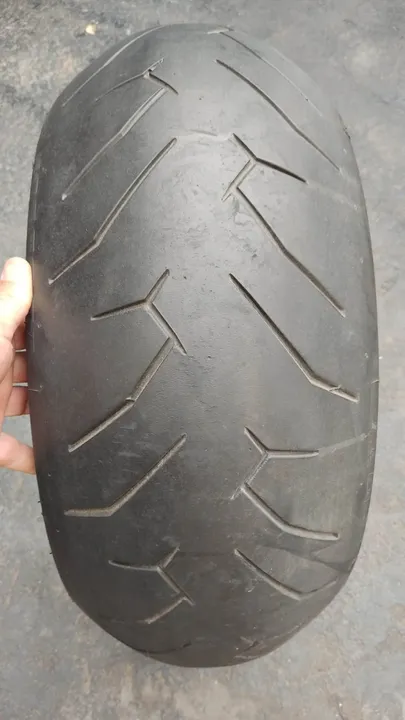 Pneu usado Pirelli Diablo Rosso2 240/45-17