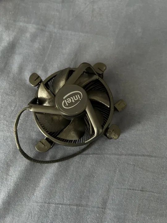 Processador Intel Core i3 10105F com dois cooler - Foto 3