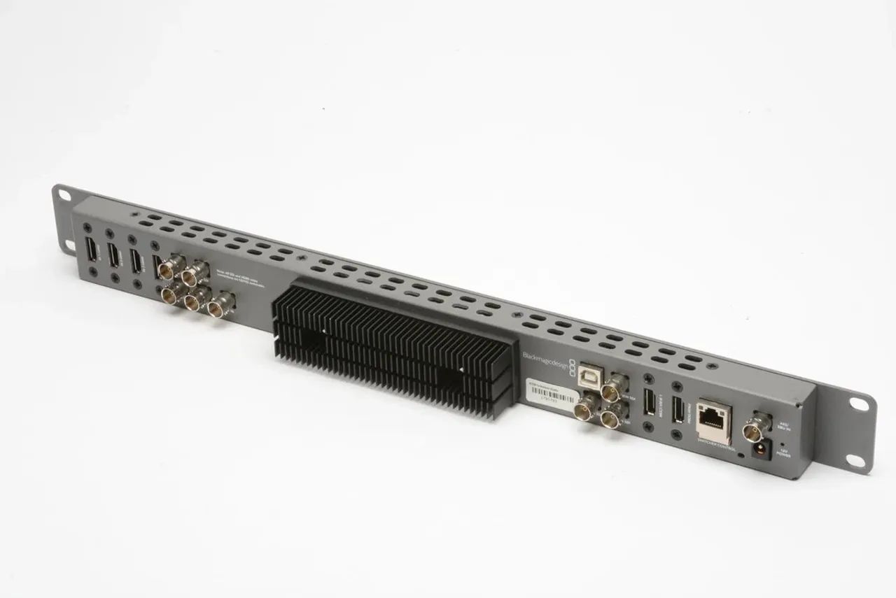 Switcher de Video Blackmagic ATEM Television Studio | Mesa de corte LIVE streaming Usado  - Foto 2