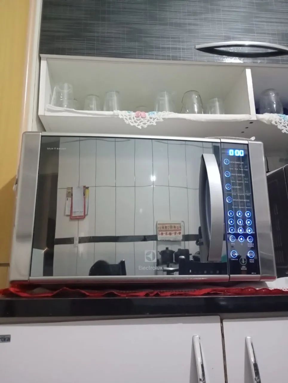 Microondas Electrolux MEC41, Elegante com diversas funções, Perfeito!  - Foto 4
